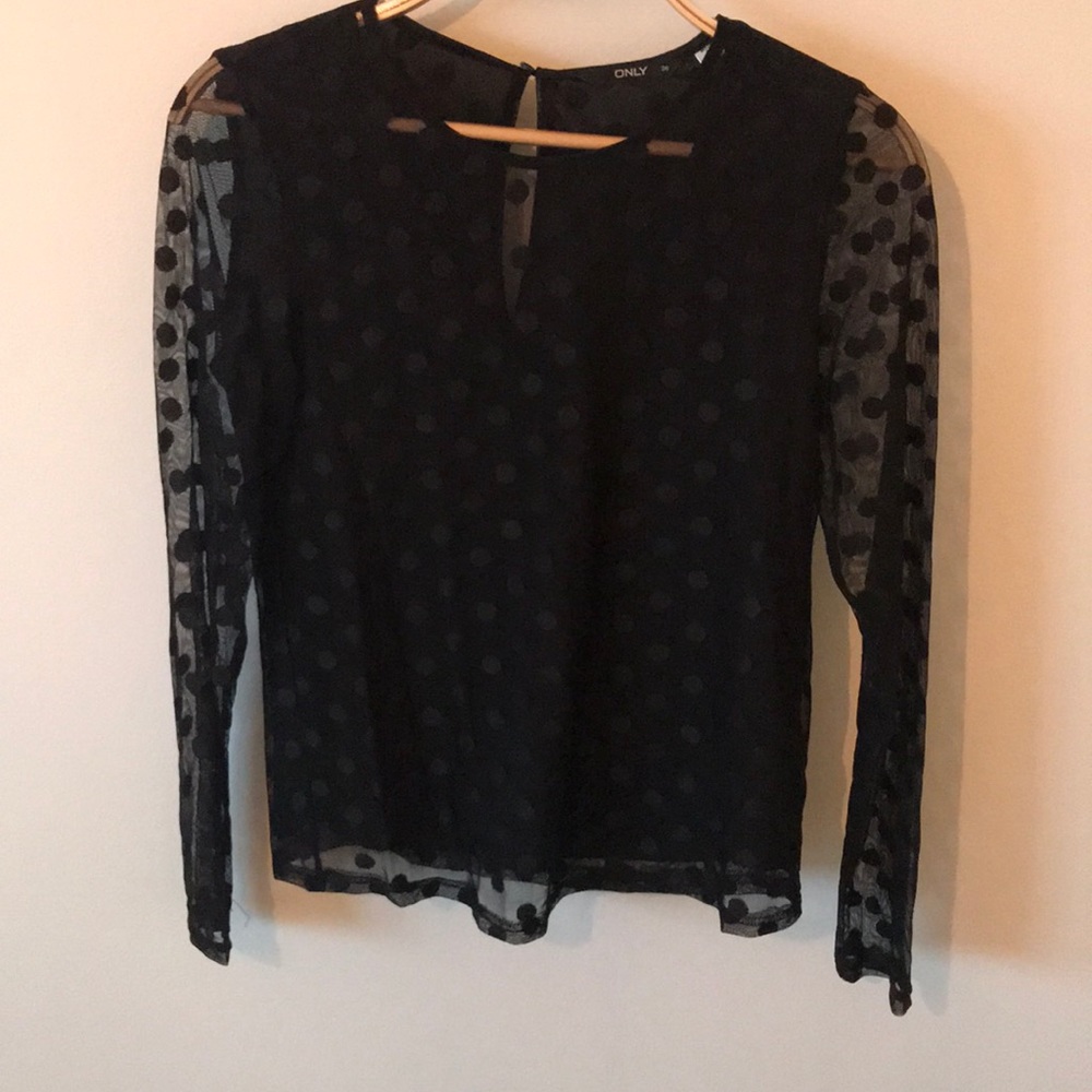 Polka dot long sleeve top